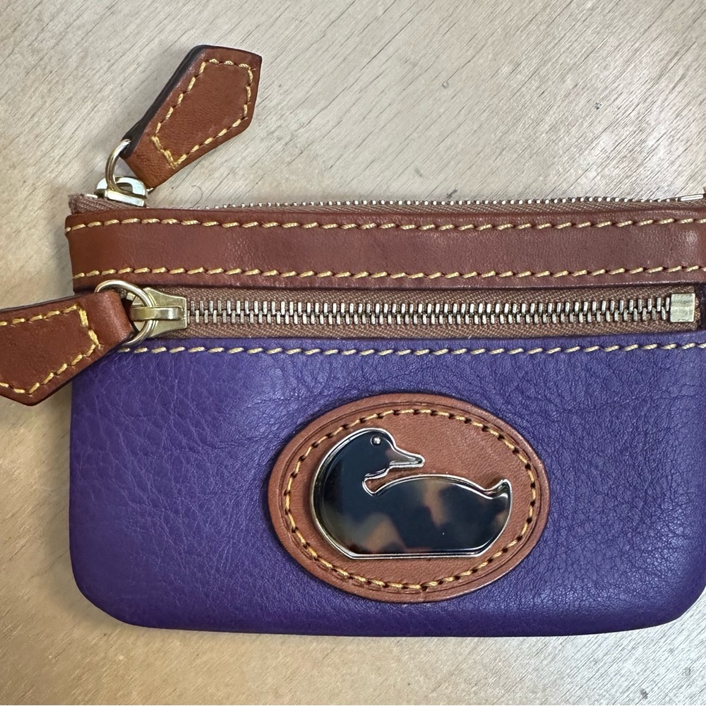 Dooney and Bourke coin holder